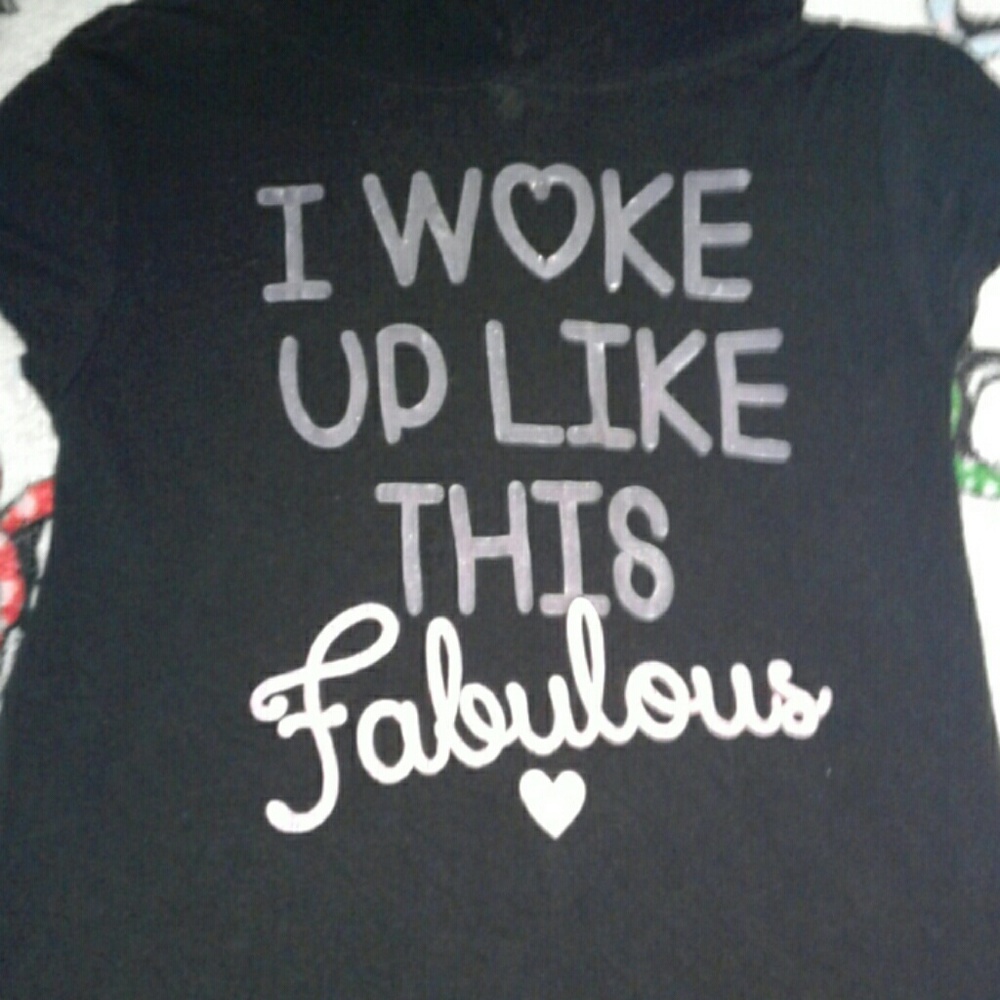 Black shirt w/hodie